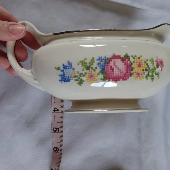 Vintage Homer Laughlin Gravy Boat Eggshell Nautilus O51N5 Floral Needlepoint USA - Picture 11 of 11